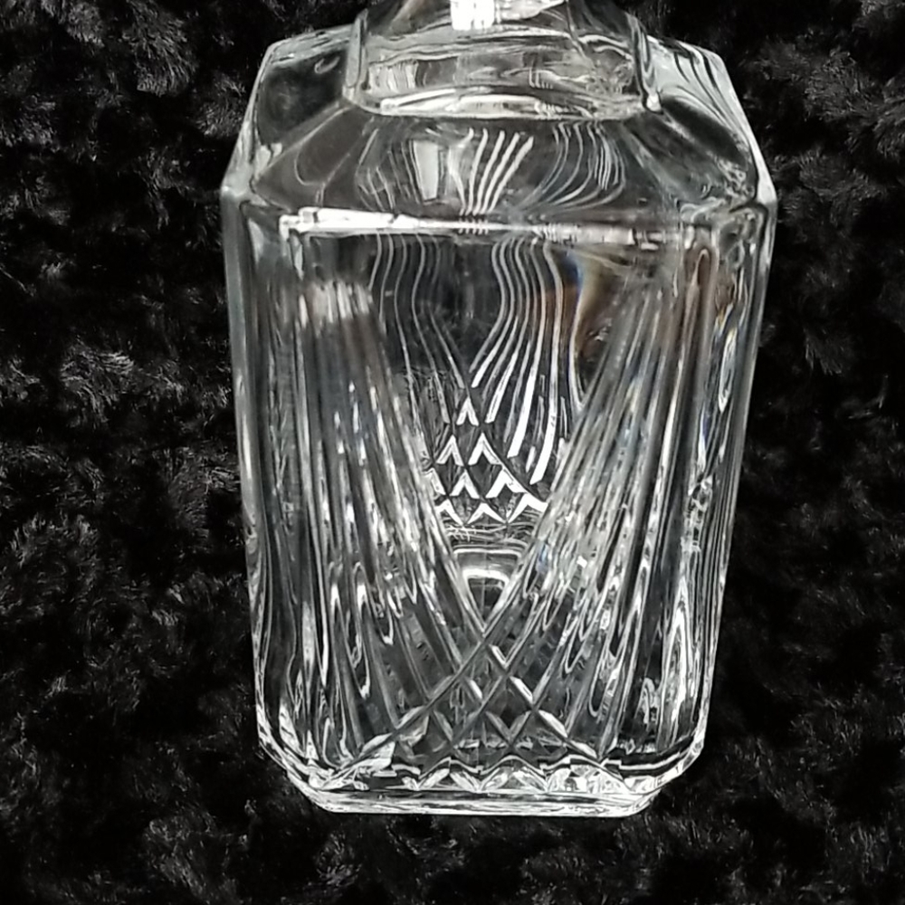 Vintage Glass Crystal Liquor or Wine Decanter with Stopper - Picture 2 of 6